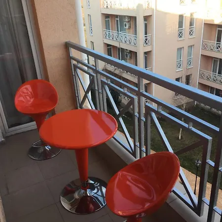 Sunny Day 6 Pav-apartment ساني بيتش